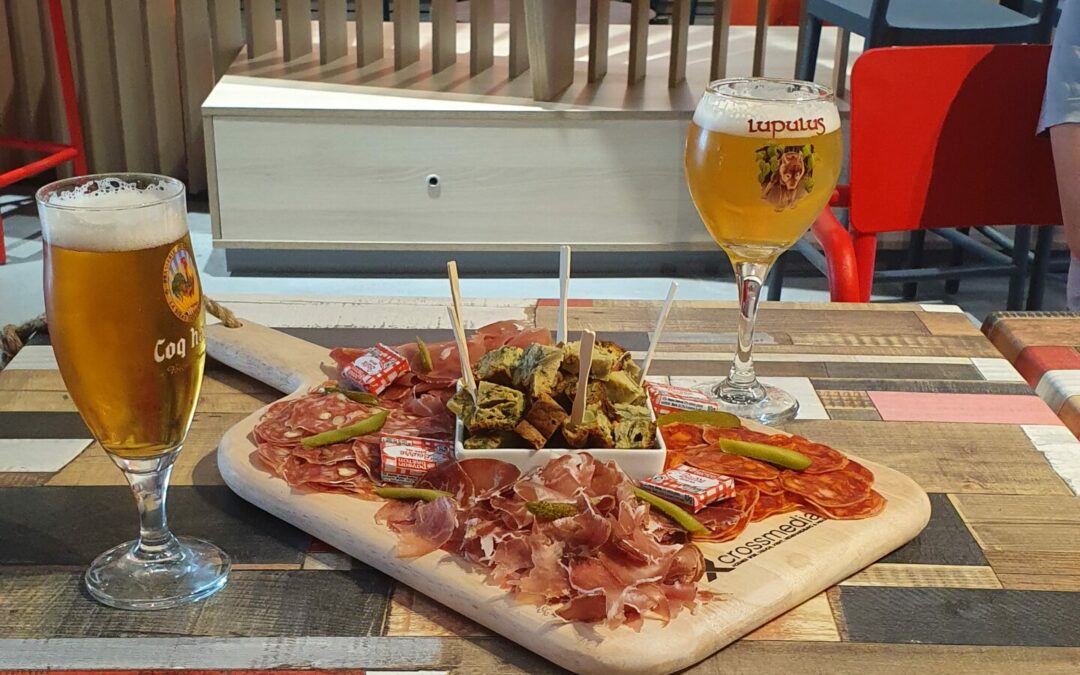 Planche apéro avec gravure